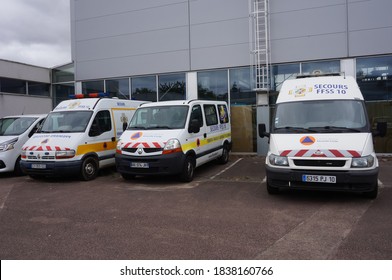 Troyes, France - Sept. 2020 - Fleet Of Renault FFSS Emergency Vehicles (medical Ambulances) Of The Civil Protection Unit Of The Rescuers Of The UTT, University Of Technology Of Troyes, In A Car Park