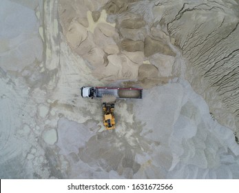 Truck Being Loaded By Excavator Working Stock Photo 1631672566 ...