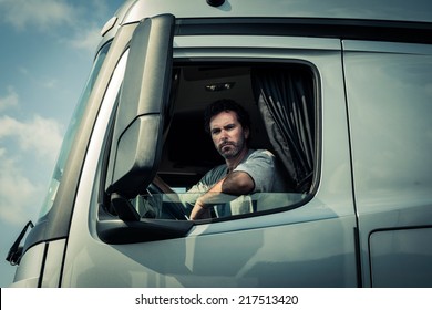 5,430 Driver inside truck Images, Stock Photos & Vectors | Shutterstock