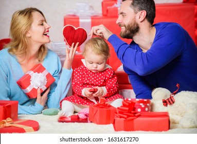 True Happiness. Father, Mother And Doughter Child. Shopping Online. Boxing Day. Valentines Day. Red Boxes. Happy Family With Gift Box. Love And Trust In Family. Bearded Man And Woman With Little Girl.