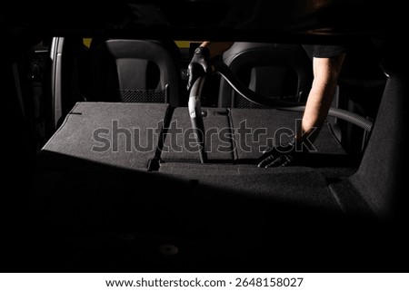 Trunk and cargo area deep cleaning. Detailers vacuum a flat cargo floor to lift away hidden dirt and allergens. Powerful vacuuming of the rear compartment removes deep-seated dust and debris
