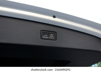 808 Trunk open button Images, Stock Photos & Vectors | Shutterstock