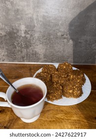 Try our spring cookie flavors with a cup of tea! We’ll guide you through the best cookie and tea pairings to treat yourself or your friends. 
