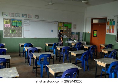 2,025 Malaysia school building Images, Stock Photos & Vectors ...