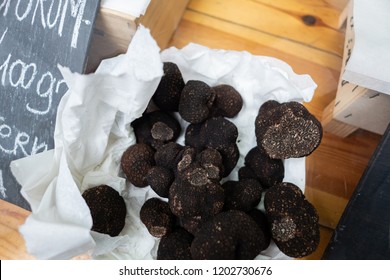 Tuber Melanosporum Or Perigord Black Truffle Is A Species Of Truffle Which Is One The Most Expensive Edible Mushrooms In The World. A Prestigious, Delicate And Expensive Ingredient. Seasonal Delicacy.