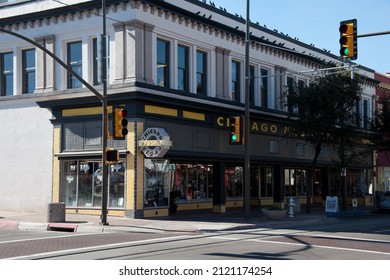 TUCSON, ARIZONA - DECEMBER 2, 2013: Chicago Music Store On 6th Ave And Congress St.