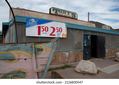 TUCSON, ARIZONA - DECEMBER 4, 2013: A Sign At The Rustic Entrance, With Western Motif, To TIny's Family Restaurant On AZ-86, Offers Nautral Light Beer At $1.50 A Glass.