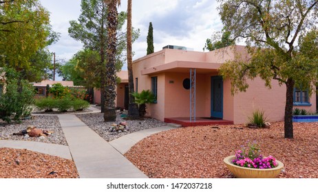 Tucson, Arizona USA - July 25, 2019: Classic Bungalow Court Apartments In The Sam Hughes Residential Area In Adobe Style, 1940