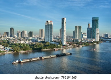 Tug Boats Drag Barge On River Stock Photo 793194565 | Shutterstock