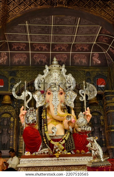 Tulsi Baug Ganpati Pune Maharashtra India Stock Photo 2207510565 ...