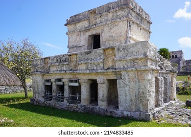 Tulum Mayan Phanteon Ruin In The Park