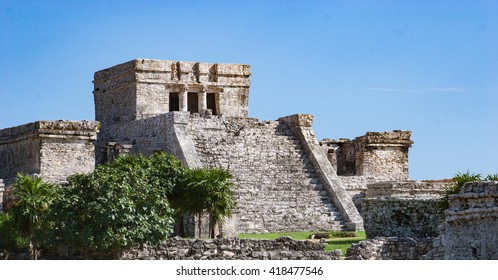 entrance to tulum ruins