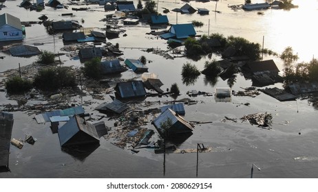 Tulun City, Irkutsk Region  Russia - July 10, 2019: Ruined House Standing On The Ruins Of A City Destroyed By A Natural Disaster (flood).