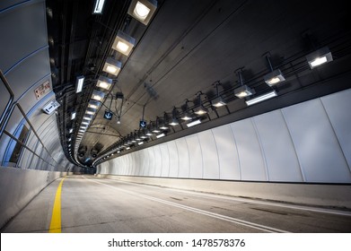 Tunnel Light Road highway