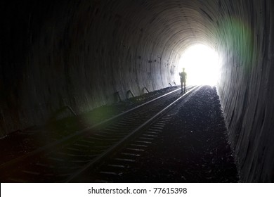 Tunnel rail