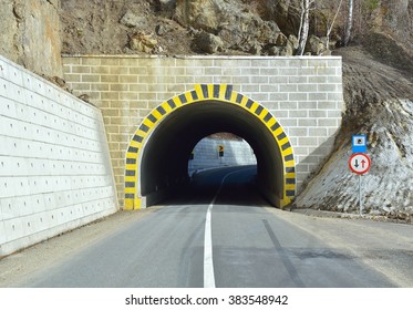 Tunnel Road