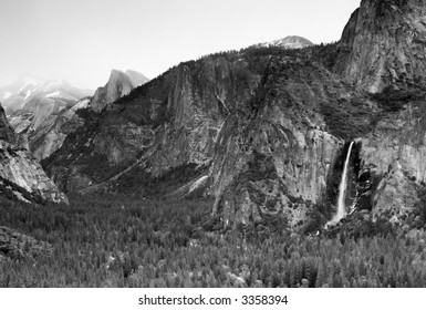Tunnel View