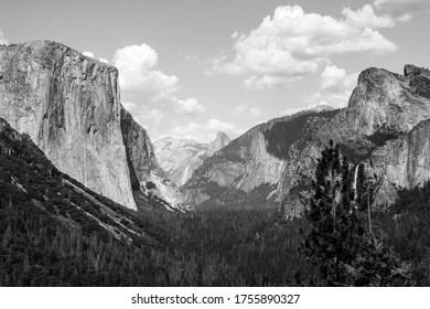 Tunnel View, Yosemite National Park - Shutterstock ID 1755890327