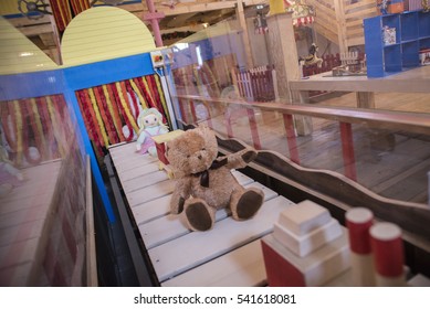 Turin, Italy-December 22, 2016: The Santa Claus Village With Elves, The Toy Factory And The Home Of Santa Claus In Turin, Italy