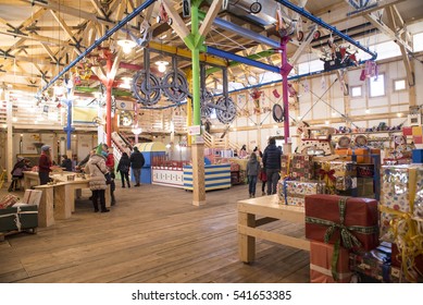 Turin, Italy-December 22, 2016: The Santa Claus Village With Elves, The Toy Factory And The Home Of Santa Claus In Turin, Italy