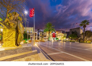 Çeşme İzmir, Turkey 06-12-2021 Cesme Square On A Cold Winter Day