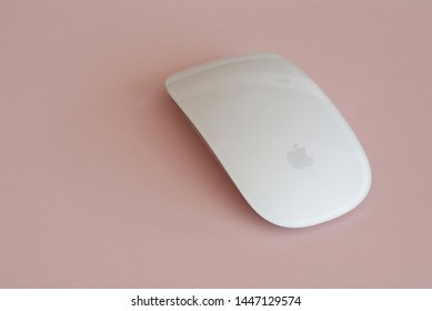 Turkey/ July 2019/ Apple Mac Mouse With Pink Background