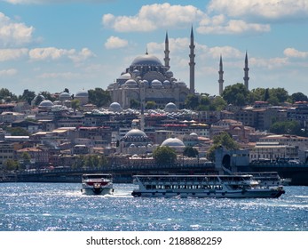 İstanbul, Turkey - July 26, 2022: View Of Galata Bridge And Süleymaniye Mosque. Süleymaniye Cami.