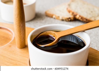 Turkish Tahin Pekmez / Tahini And Molasses
