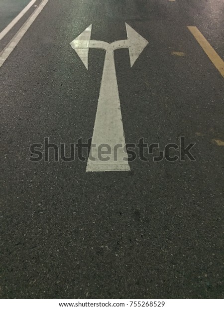 turn left or turn right road
sign
