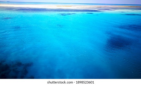 Turquoise water of the Red Sea 