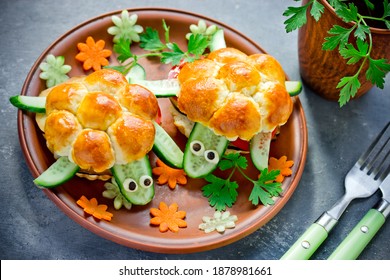 Turtle Sandwich - Creative Idea For Kids Lunch, Fun Animal Burger Shaped Cute Turtle