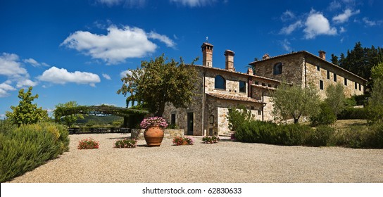 The Tuscan farmhouse, Tuscany, Italy