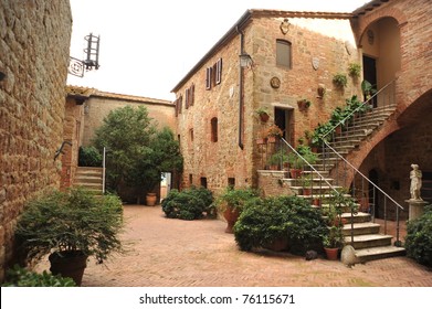 Tuscan Landhouse, Villa