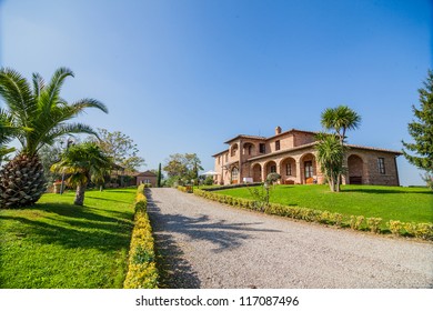 A Tuscan Landhouse / Villa Next To Florence