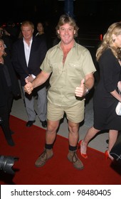 TV's Crocodile Hunter STEVE IRWIN At The Los Angeles Premiere Of Master And Commander. November 11, 2003  Paul Smith / Featureflash