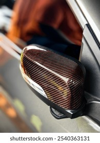 Twill red carbon fiber on the sidemirror