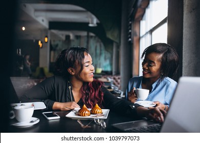 9,277 African american business woman drinking coffee Images, Stock ...
