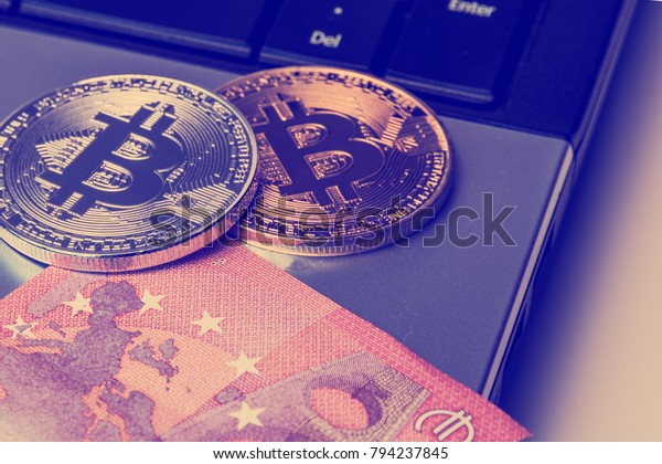 Quanto costa 10 Euro (Euro) in Bitcoin (Bitcoin)?