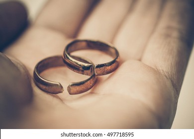 Two Broken Rings / Divorce Concept 