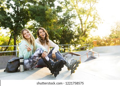 56,605 Happy People Roller Images, Stock Photos & Vectors | Shutterstock