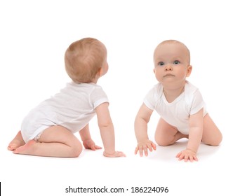 16,390 Baby sitting back Images, Stock Photos & Vectors | Shutterstock