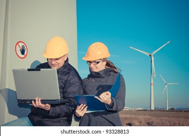 3,340 Wind turbine technician Images, Stock Photos & Vectors | Shutterstock