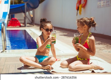 Pool Girls Pics