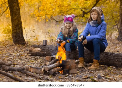 654 Kids around fire Images, Stock Photos & Vectors | Shutterstock