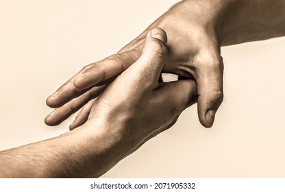 Main Tendue Aide Images Photos Et Images Vectorielles De Stock Shutterstock Main Tendue Aide Images Photos Et Images Vectorielles De Stock Shutterstock