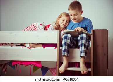 Imagenes Fotos De Stock Y Vectores Sobre Bunk Beds Kids