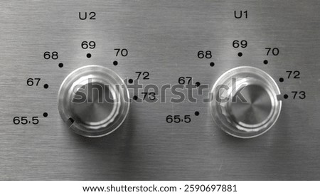 Two knobs as one of the elements for selecting radio bands, radio waves, wavelength.