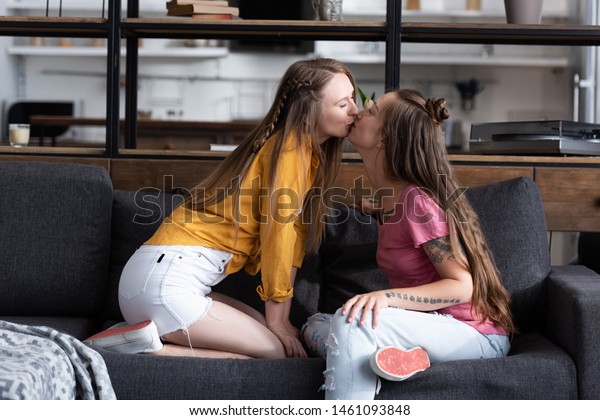 Lesbians Kissing In Bathtub