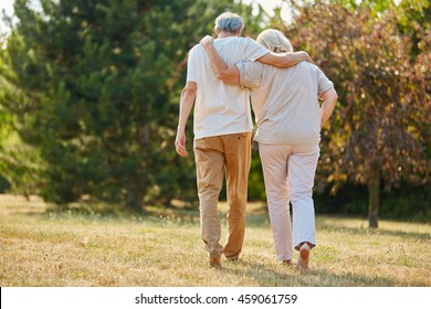 469,054 Old people walking Images, Stock Photos & Vectors | Shutterstock