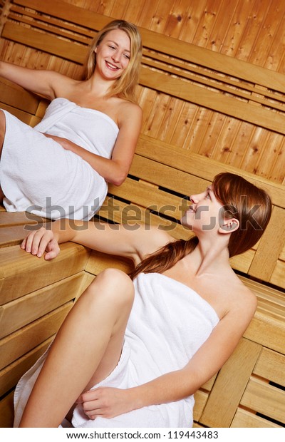 Erotische erlebnisse von frauen in der sauna